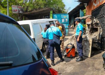 CAM ejecuta retiro de objetos en vía pública para mejorar la movilidad