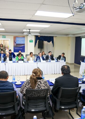 El Salvador apunta a mejorar su posición ante la OIT