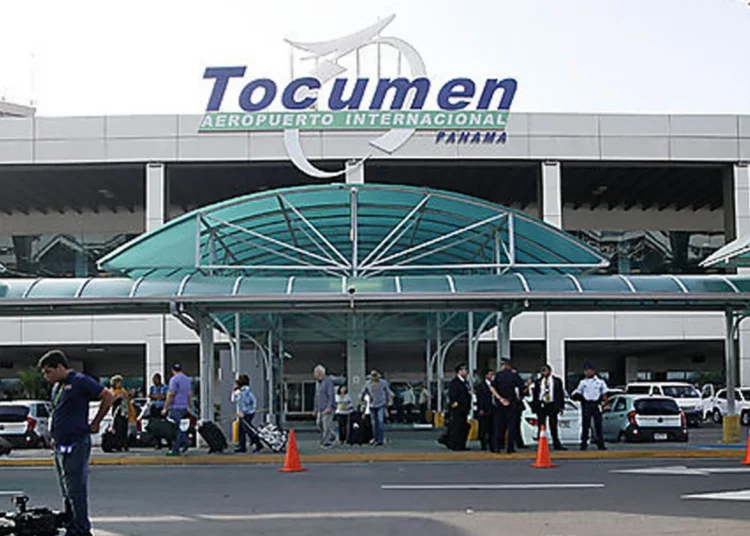 Incendio en restaurante de la Terminal 2 del Aeropuerto de Tocumen fue controlado sin víctimas