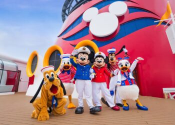 Operativo federal en EE.UU. deja 28 empleados de cruceros Disney arrestados por delitos de explotación infantil