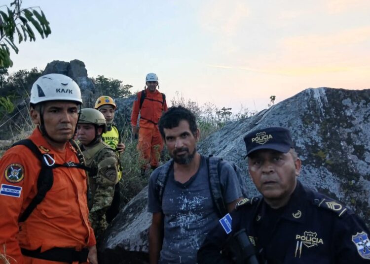 Rescate exitoso en zona montañosa de Usulután tras intensa búsqueda interinstitucional