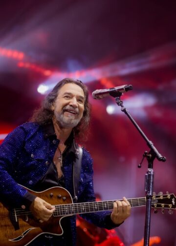 Marco Antonio Solís regresa esta noche al Estadio Cuscatlán con su esperado “Tour Gratitud 2026”