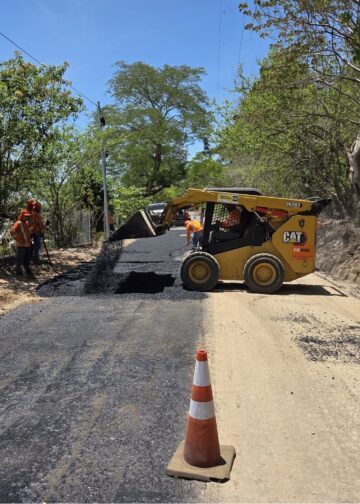 Intervienen carretera hacia Olomega para mejorar el paso vehicular