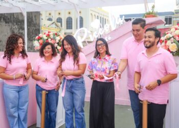 «Piccola Café» llega al Centro Histórico de San Salvador