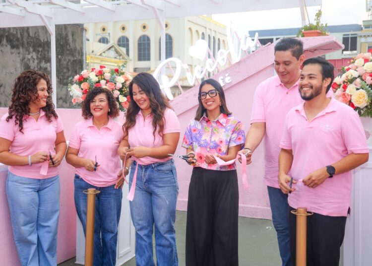 «Piccola Café» llega al Centro Histórico de San Salvador