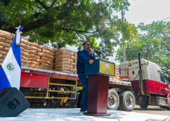 Alcaldía de Santa Ana Centro entrega materiales de construcción a 21 comunidades para obras comunitarias