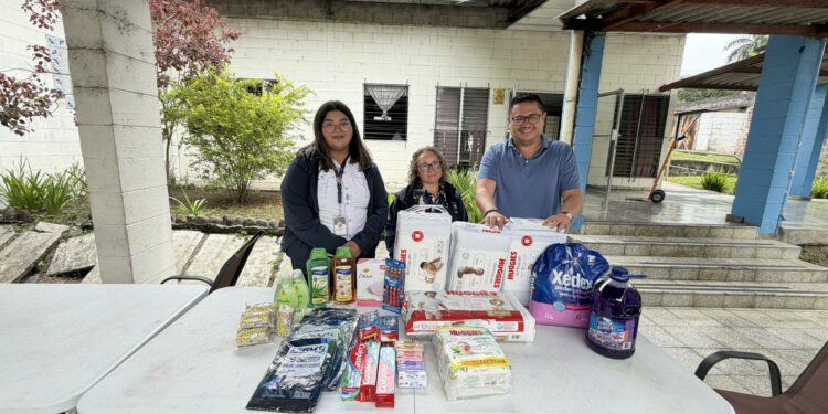 Fundación sé feliz beneficia con donativo a niños en hogar Adalberto Guirola de Santa Tecla