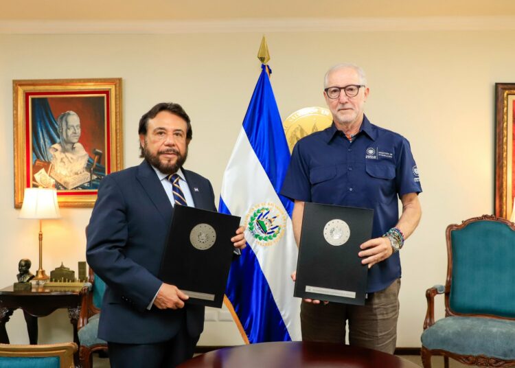 Gobierno impulsa nuevo modelo de desarrollo con convenio interinstitucional
