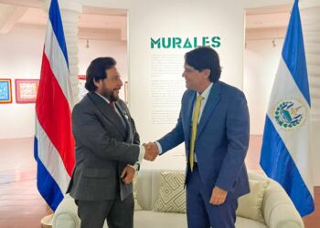 Vicepresidente Félix Ulloa representa a El Salvador en Transmisión de Mando Presidencial en Costa Rica