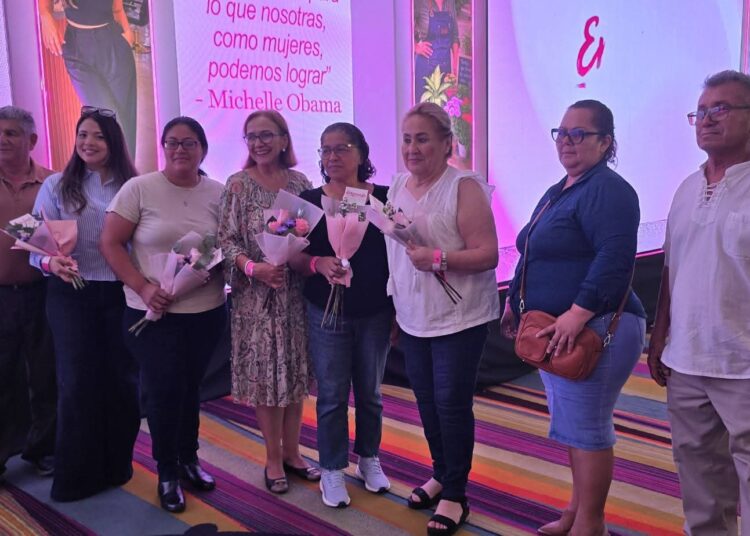 El SISTEMA FEDECRÉDITO reafirmando su apuesta por el éxito empresarial femenino con el Congreso Emprende Salvadoreña 2026