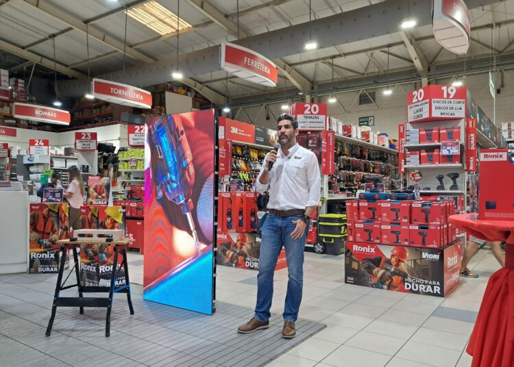 Vidrí trae a El Salvador la marca de herramientas Ronix
