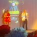 “Seamos la voz de las personas sin voz»: Danny Amaya dedica premio a la comunidad latina