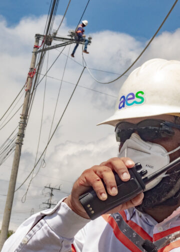 AES promete corregir cobros irregulares y reflejar ajustes en próximas facturas