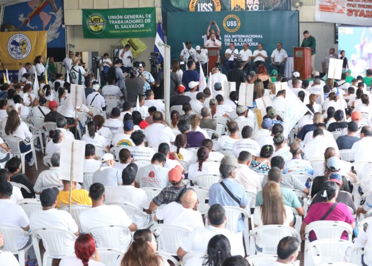 Ministro de Trabajo destaca masiva participación en conmemoración del día del trabajo