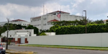 EE. UU. destaca a El Salvador como destino atractivo para inversiones