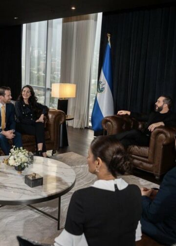 Anna Paulina Luna se reúne con el presidente Bukele y resalta crecimiento económico en el país