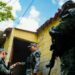 Fuerzas especiales realizan operativo casa por casa en Olocuilta