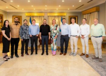 Empresarios canadienses buscan invertir en El Salvador