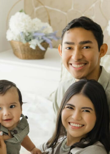Fernanfloo comparte por primera vez el rostro de su hijo y dedica emotivo mensaje a su esposa e hijo