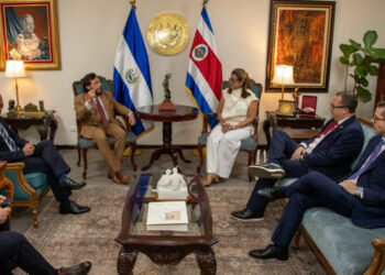 Costa Rica y El Salvador fortalecen cooperación bilateral en seguridad y desarrollo económico