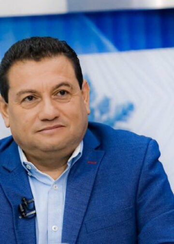 Ministro de Trabajo lleva mil oportunidades de empleo a Zacatecoluca, La Paz
