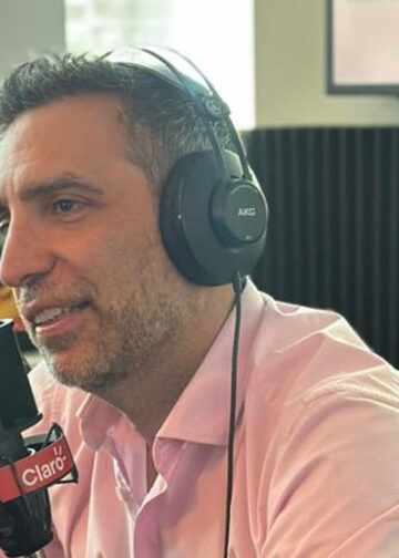 El embajador del Reino Unido en El Salvador defiende la soberanía y respalda el derecho del país a decidir su rumbo político