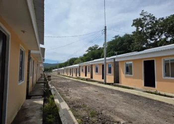 Gobierno beneficiará a 101 familias con propiedades como parte de programa habitacional