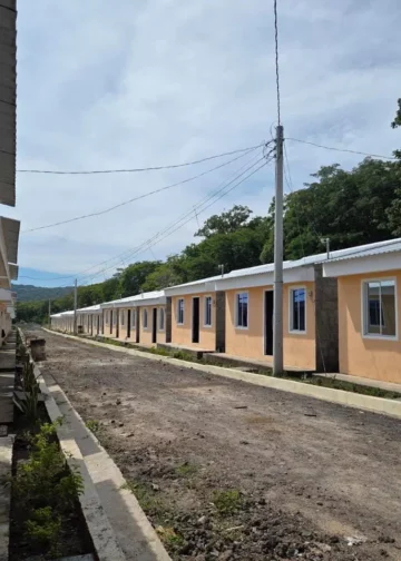 Gobierno beneficiará a 101 familias con propiedades como parte de programa habitacional
