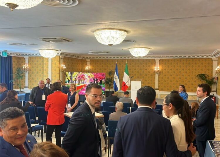 Italia y El Salvador fortalecen lazos de inversión y cooperación