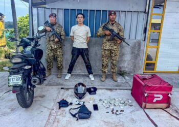 Capturan a sujeto con marihuana en La Campanera, Soyapango