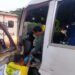 Choque entre coaster de la ruta 109 deja motorista atrapado y dos lesionados en Nejapa