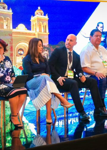 Sector turismo y Gobierno fortalecen estrategias para impulsar el crecimiento económico de El Salvador