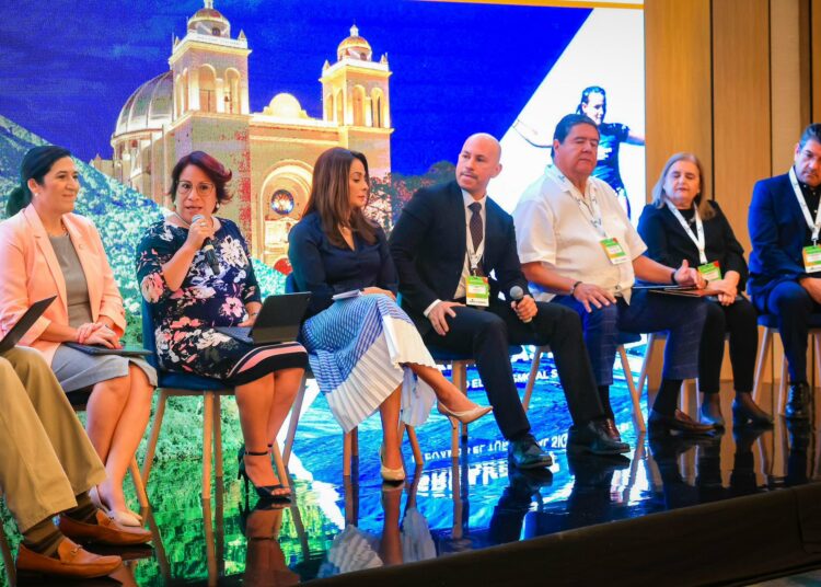 Sector turismo y Gobierno fortalecen estrategias para impulsar el crecimiento económico de El Salvador