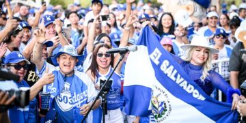 Asamblea aprueba reforma para que la diáspora elija diputados propios