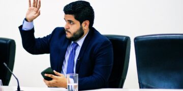 Corte Suprema de Justicia confirma condena contra Héctor Silva por calumnia y difamación