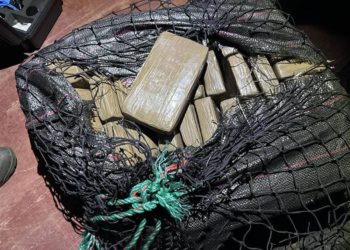Operativo internacional deja 14 capturados y 63 fardos de droga incautados en altamar