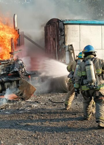 Bomberos alerta por incremento de incendios en vehículos durante 2026