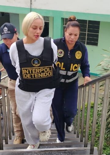 Influencer enfrenta 20 años de cárcel tras ser detenida por agente de INTERPOL