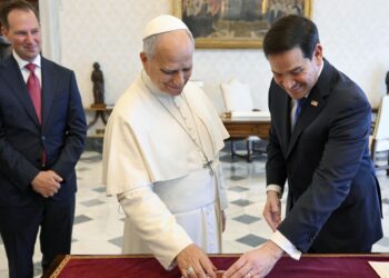 Marco Rubio y el papa León XIV dialogan en el Vaticano sobre paz y relaciones diplomáticas