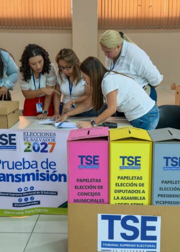 TSE evalúa sistema de registro y transmisión de actas con prueba interna a nivel nacional