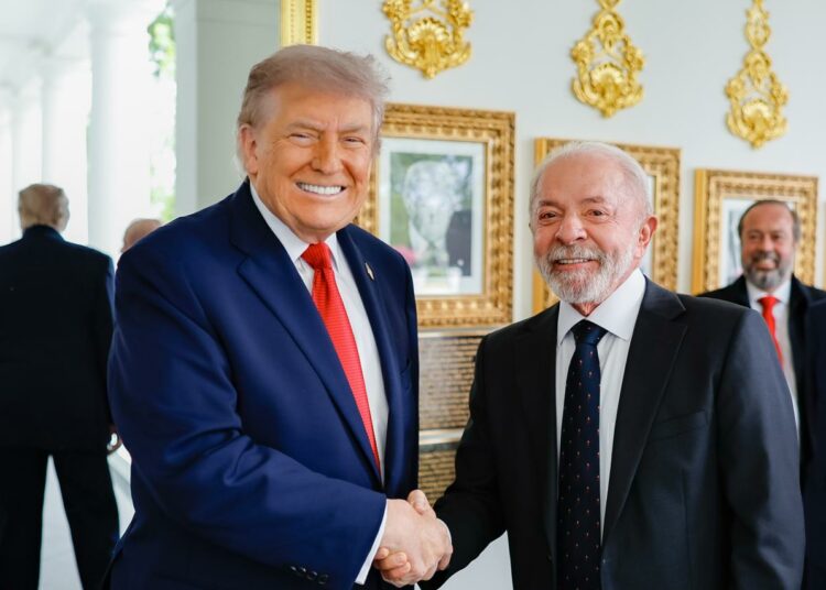 Presidente de Brasil afirma que Trump le aseguró que no planea una invasión a Cuba