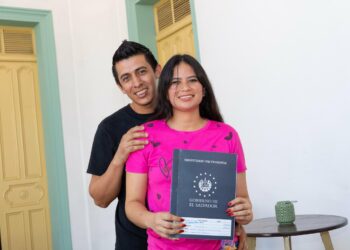 Gobierno destaca avance de créditos, legalización de lotes y programas de vivienda social en El Salvador