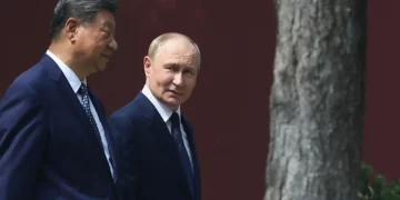 Xi y Putin fortalecen relaciones bilaterales durante reunión en Pekín, China