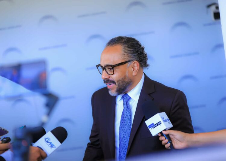 El Salvador sale de la lista corta de la OIT, destaca diputado Ernesto Castro