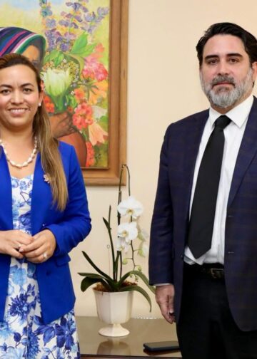 El Salvador fortalece lazos de cooperación con Suiza