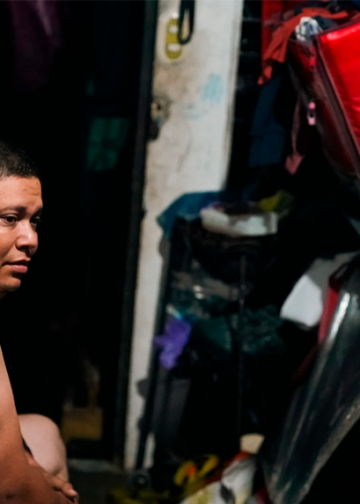 Ejecutan operativo contra sujeto por delitos contra jóvenes