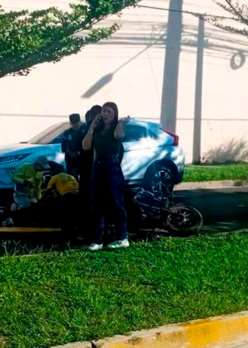 Motociclista resulta lesionado tras accidente vial en Antiguo Cuscatlán