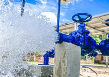 Gobierno impulsará mejoras en el sistema de agua de San Salvador y nuevas obras viales
