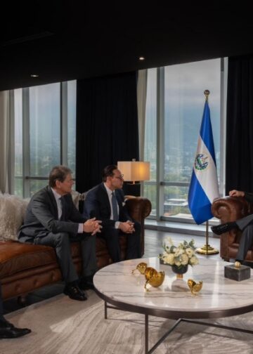 El “milagro económico” de El Salvador se concretará, afirma José Luis Saca