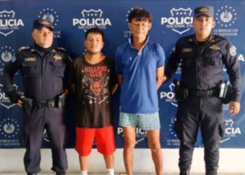 Pelea registrada en parque de San Miguel deja a dos hombres remitidos por desórdenes públicos